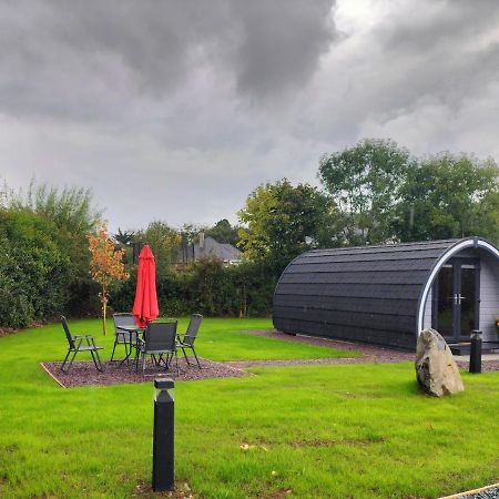Gateway Glamping Hotel Farranfore Exterior photo